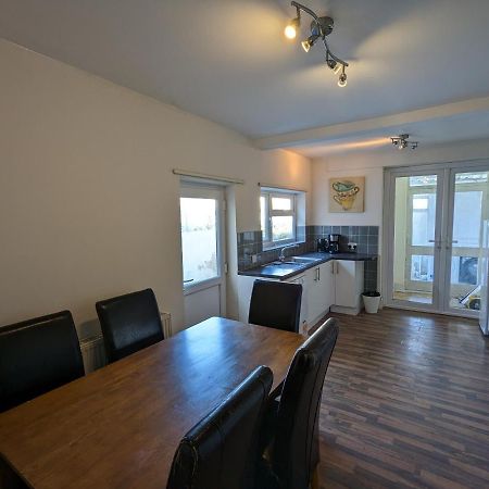 5 Bed Terraced Family Home Bristol + Parking Exterior photo