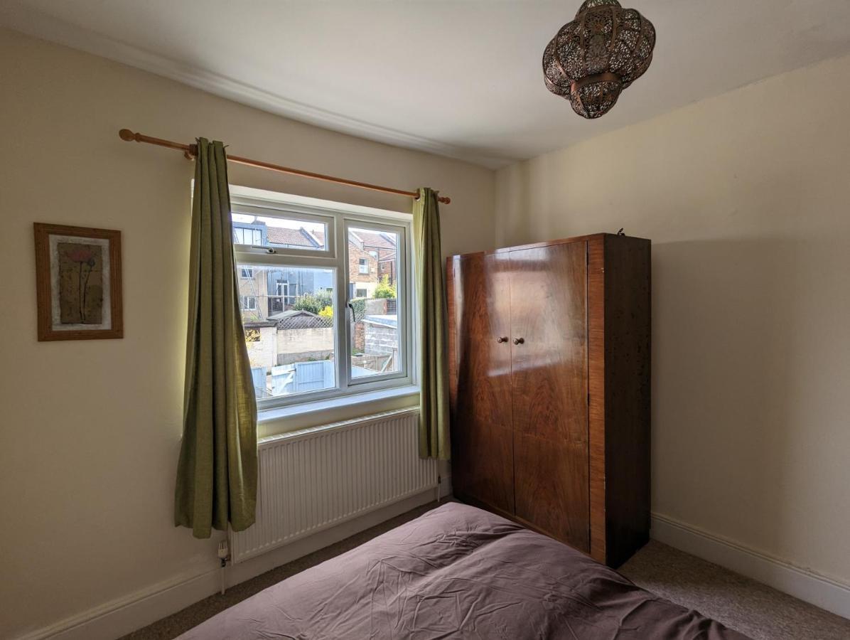 5 Bed Terraced Family Home Bristol + Parking Exterior photo