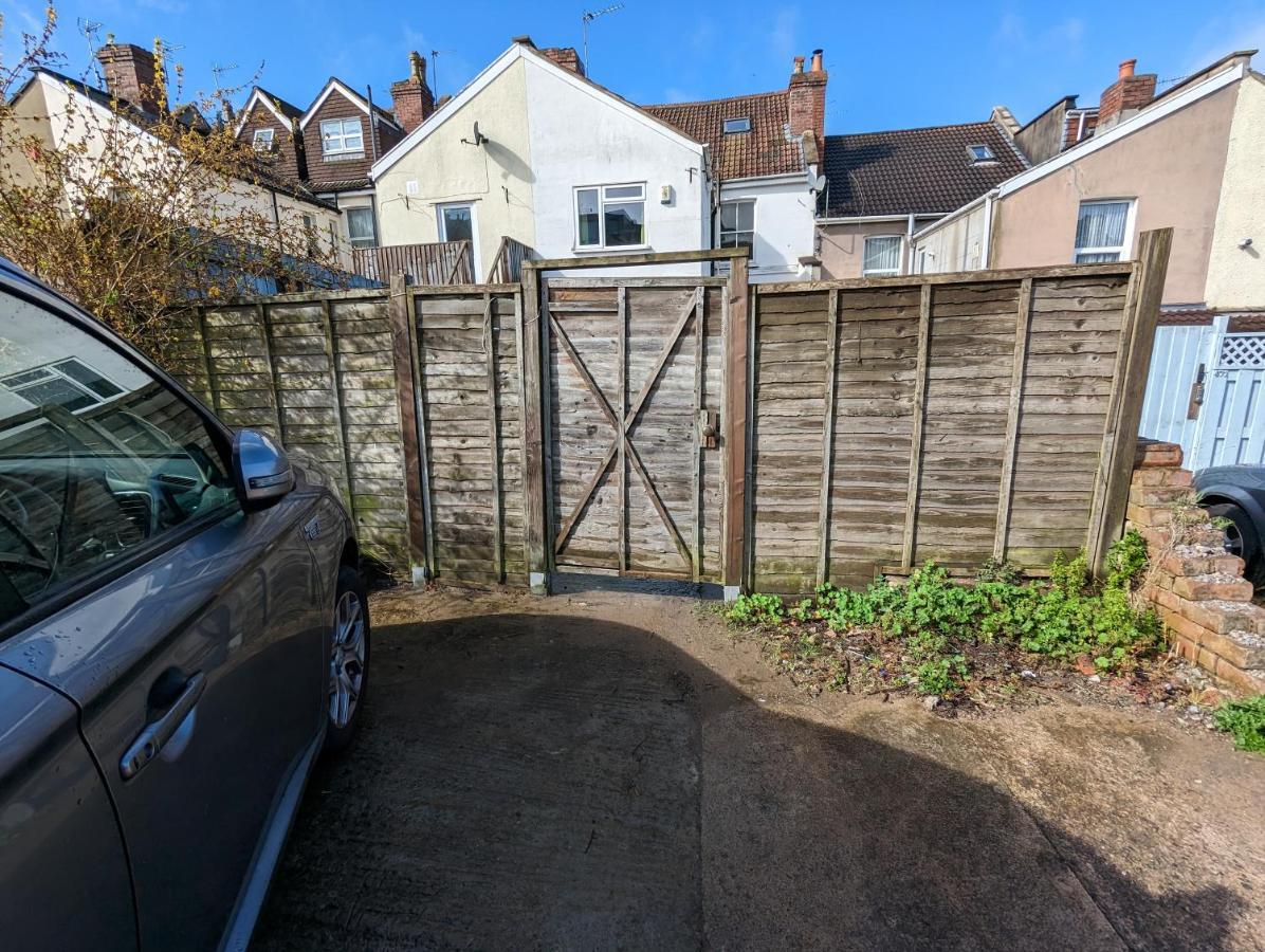 5 Bed Terraced Family Home Bristol + Parking Exterior photo