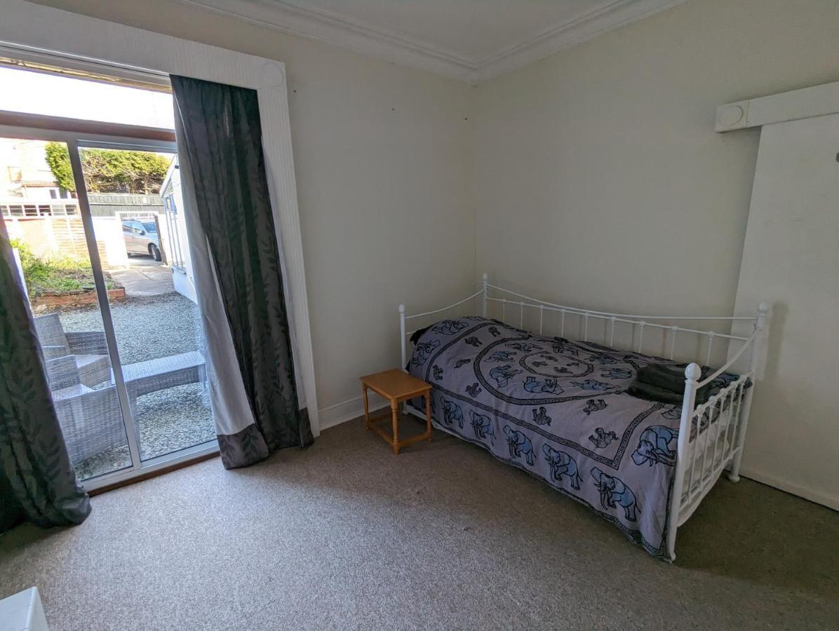 5 Bed Terraced Family Home Bristol + Parking Exterior photo