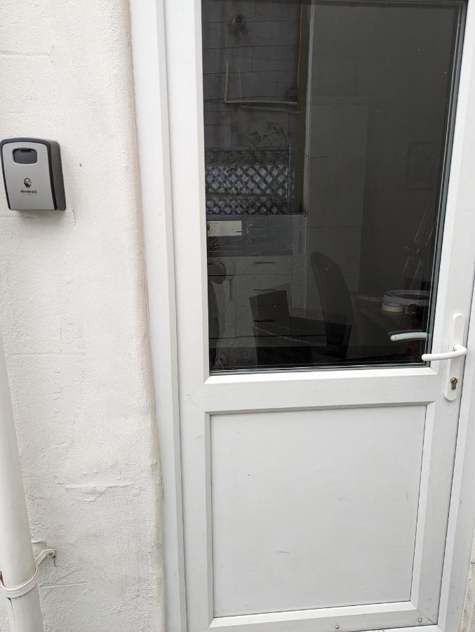 5 Bed Terraced Family Home Bristol + Parking Exterior photo