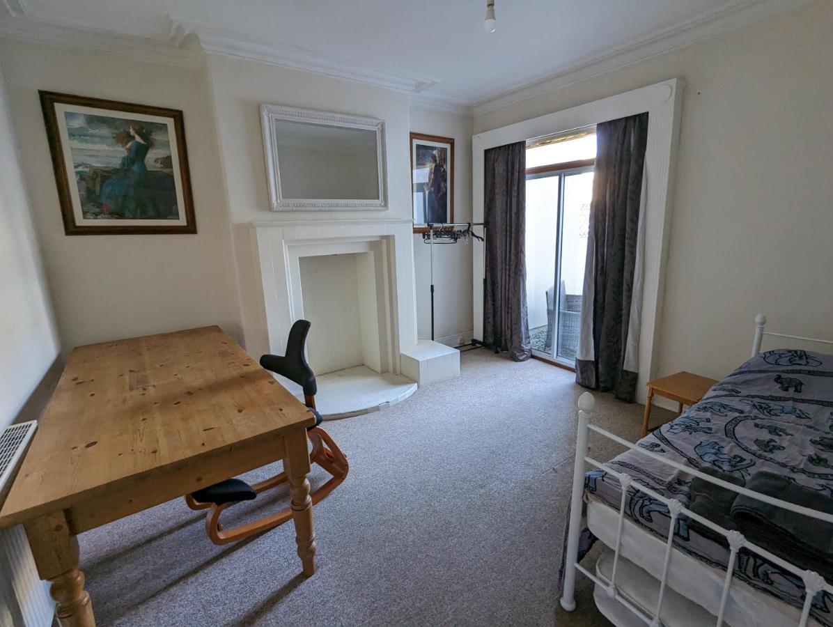 5 Bed Terraced Family Home Bristol + Parking Exterior photo